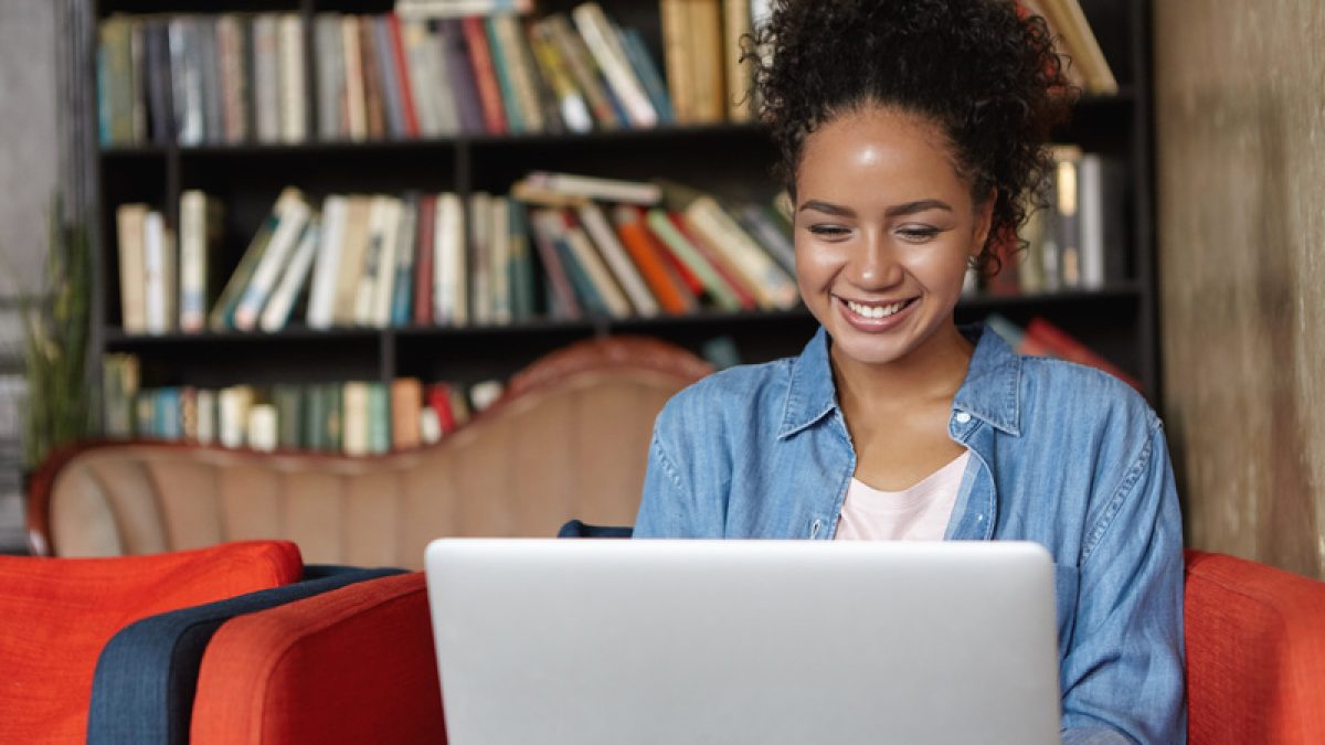 MOVER oferece 11 mil bolsas gratuitas em cursos de idiomas