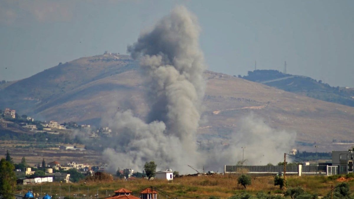 Israel bombardeia sul do Líbano após alertas de evacuação em meio a negociações entre EUA e Irã