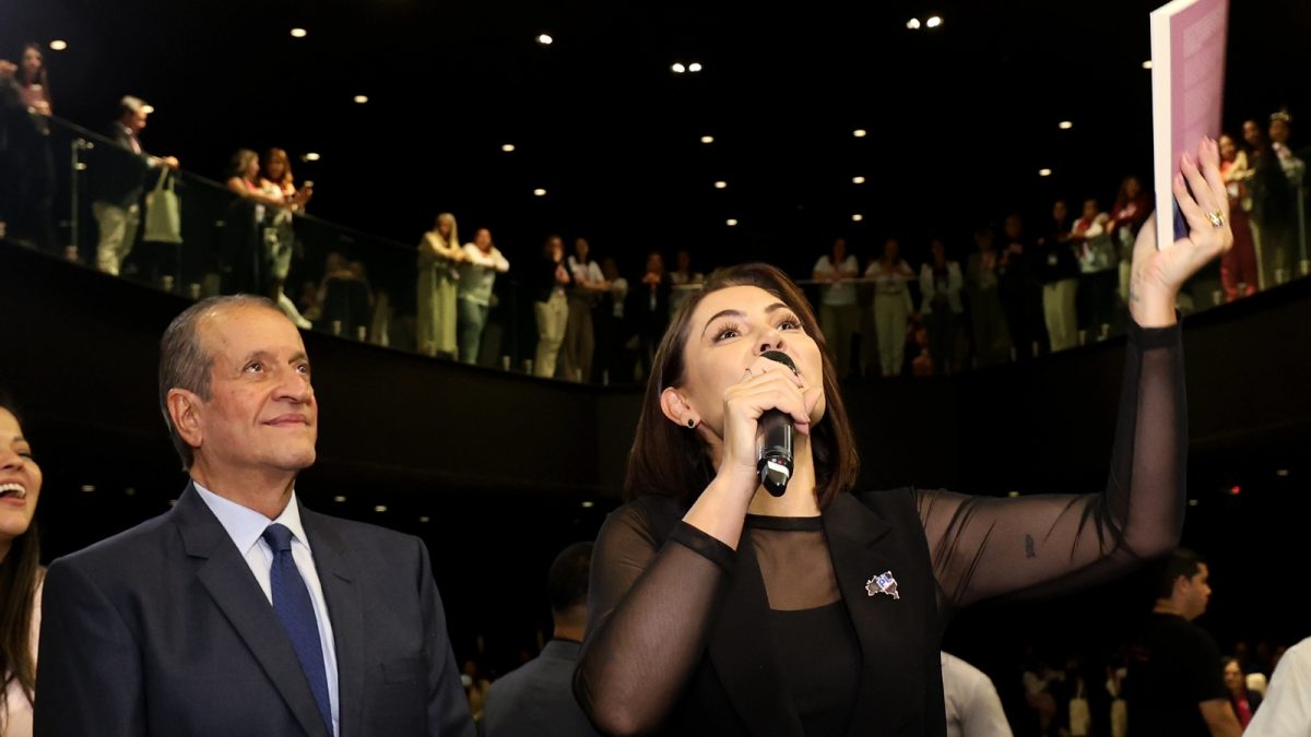 Costa Neto diz que “admira coragem” e sinaliza apoio a Michelle em briga com Flávio Bolsonaro