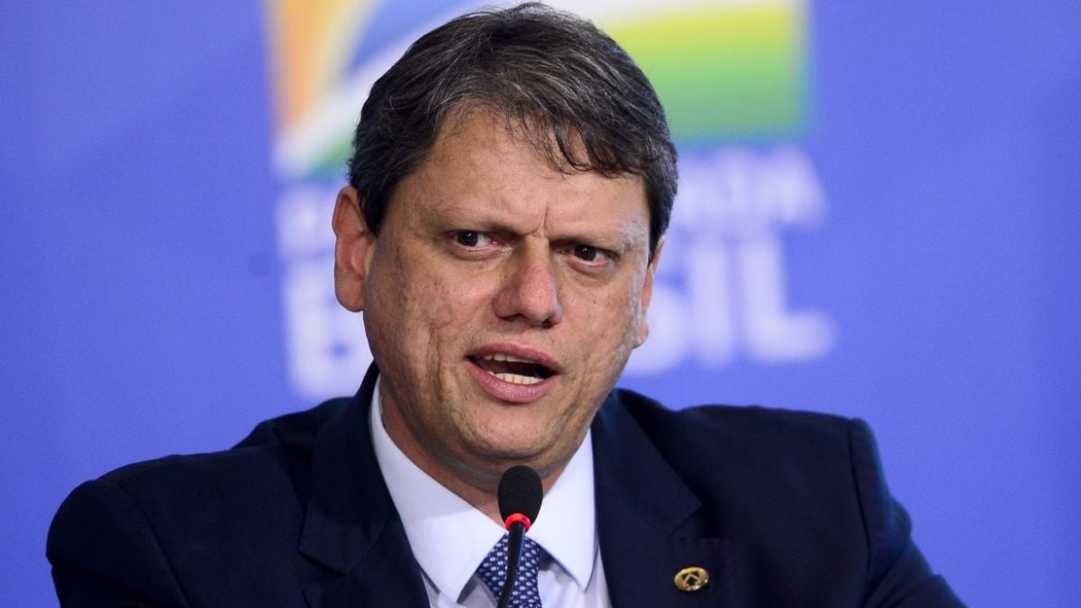 Banco de Edir Macedo investigado pela PF recebeu aval de Tarcísio para consignado de PMs