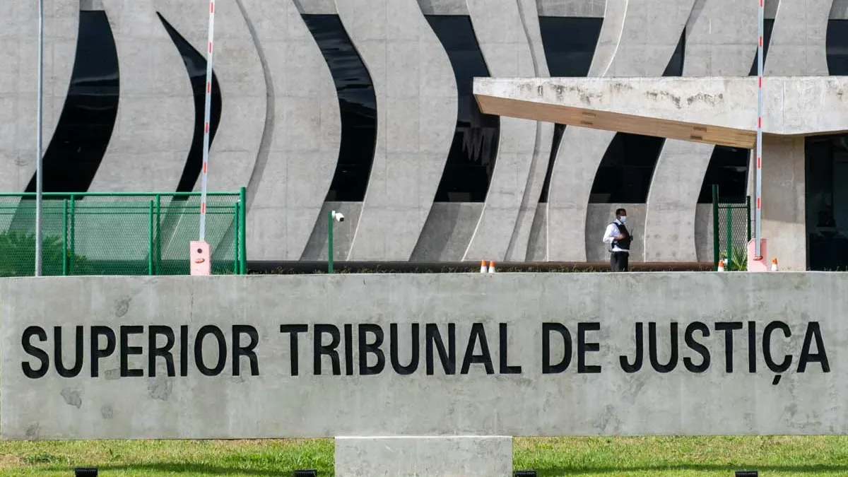 Funcionário terceirizado do STJ é preso por suspeita de vazar minutas de decisões