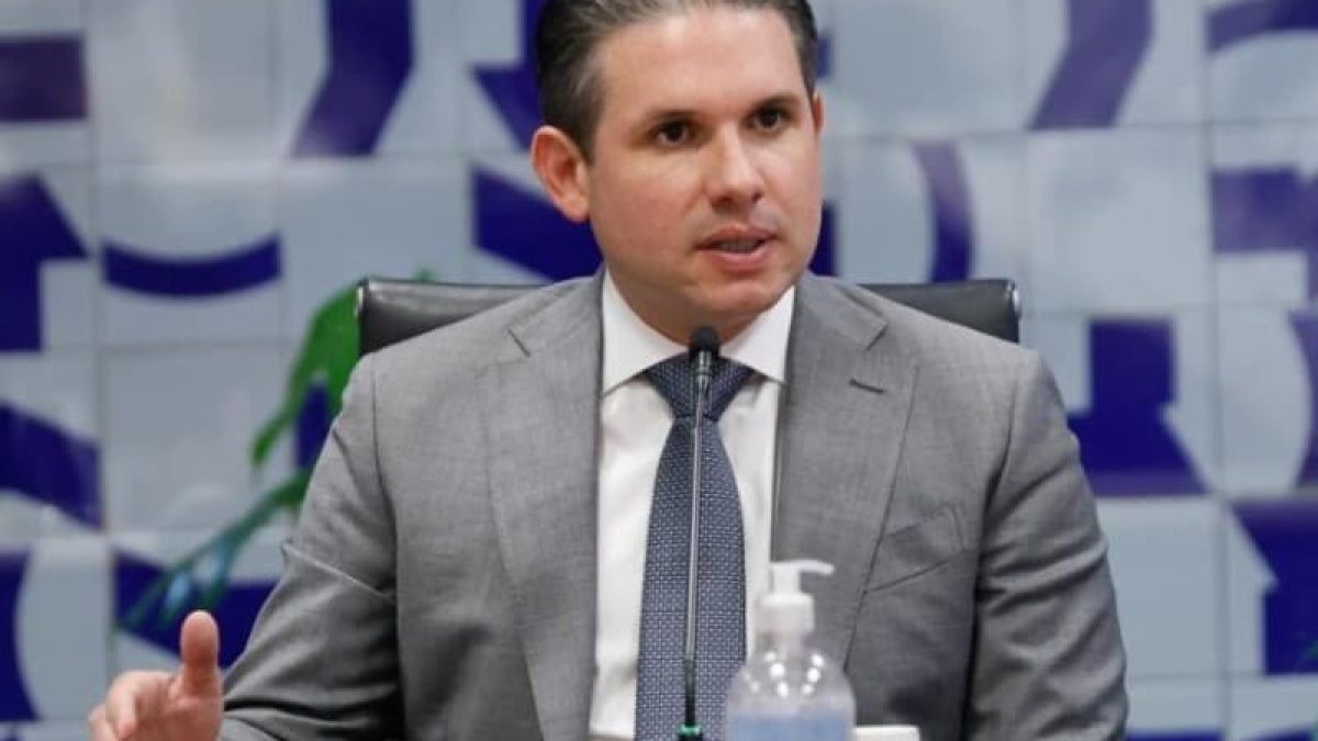 Motta pede retirada de urgência de PL da escala 6x1 que trava pauta na Câmara