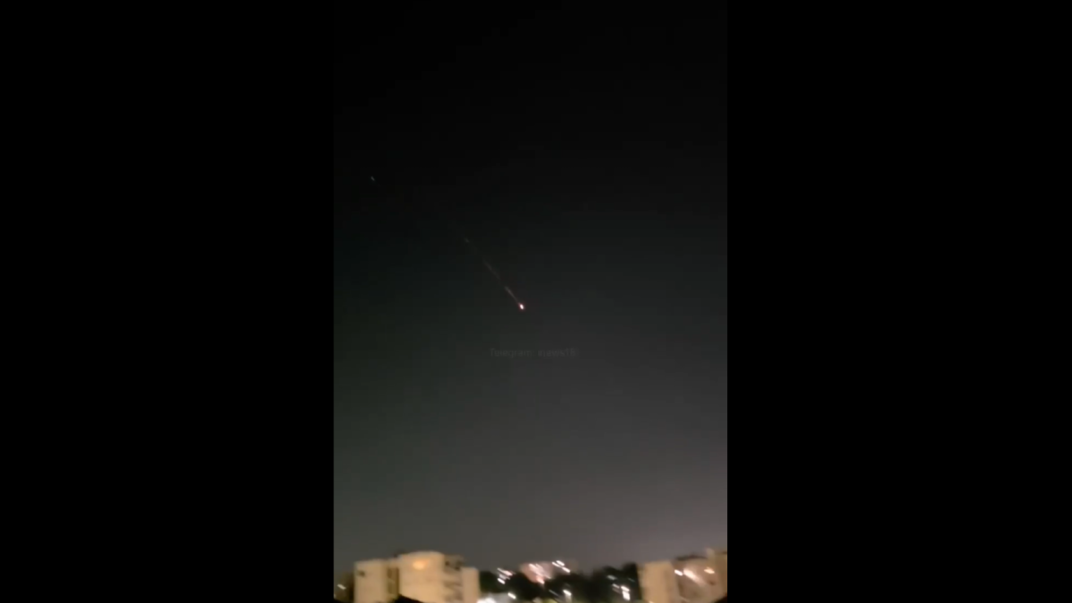 Irã ataca Israel com mísseis após bombardeios no Líbano