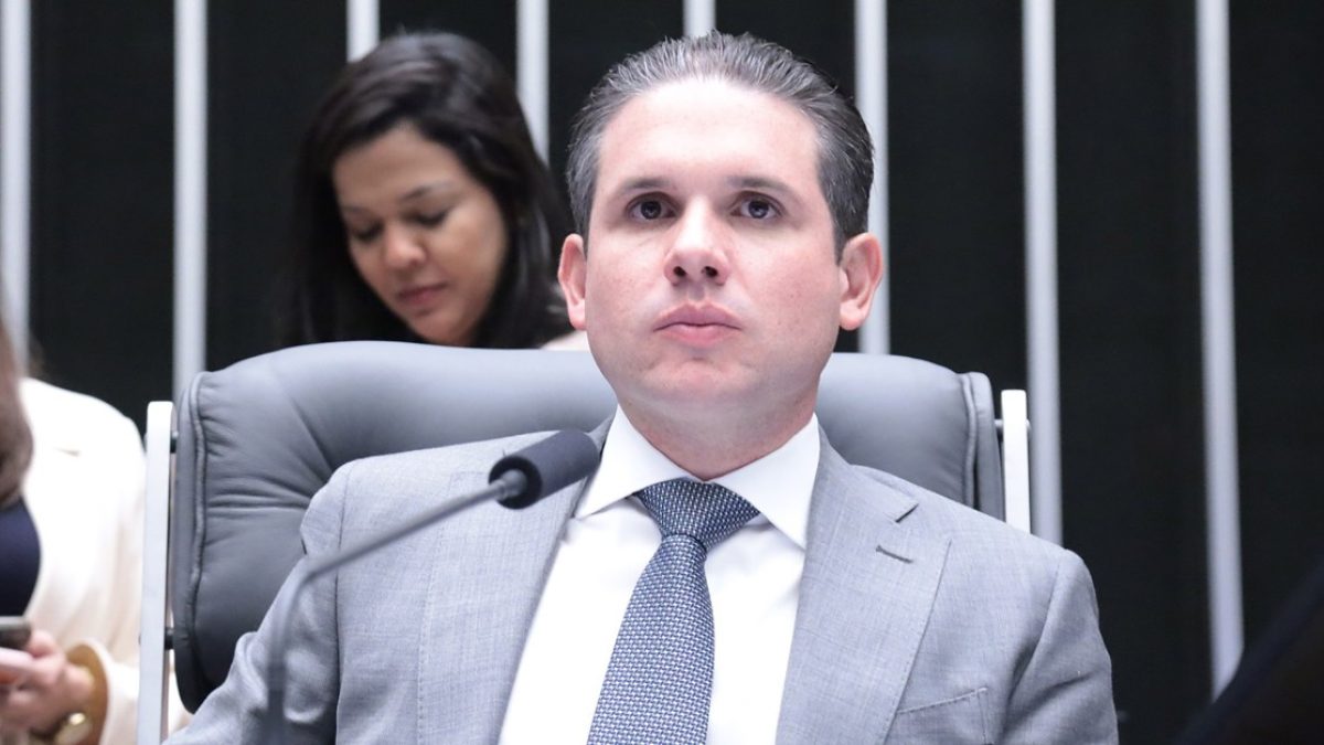 Hugo Motta convoca reunião de líderes para destravar pauta com votação do fim da escala 6x1 e PL da Misoginia