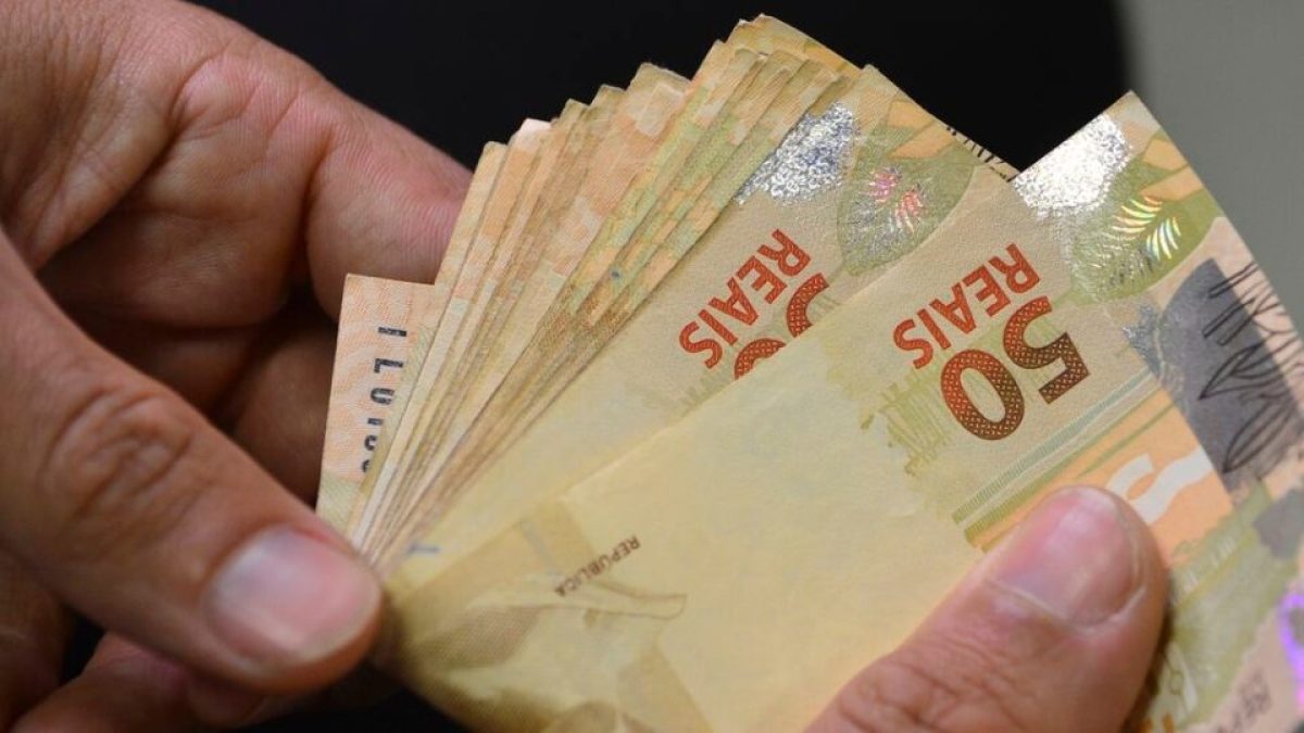 Endividamento familiar atinge 81,6% e bate recorde histórico