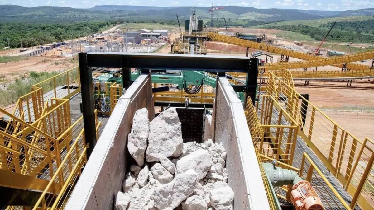 BNDES aumenta em nove vezes investimentos no setor mineral para transformar Brasil em potência dos minerais críticos