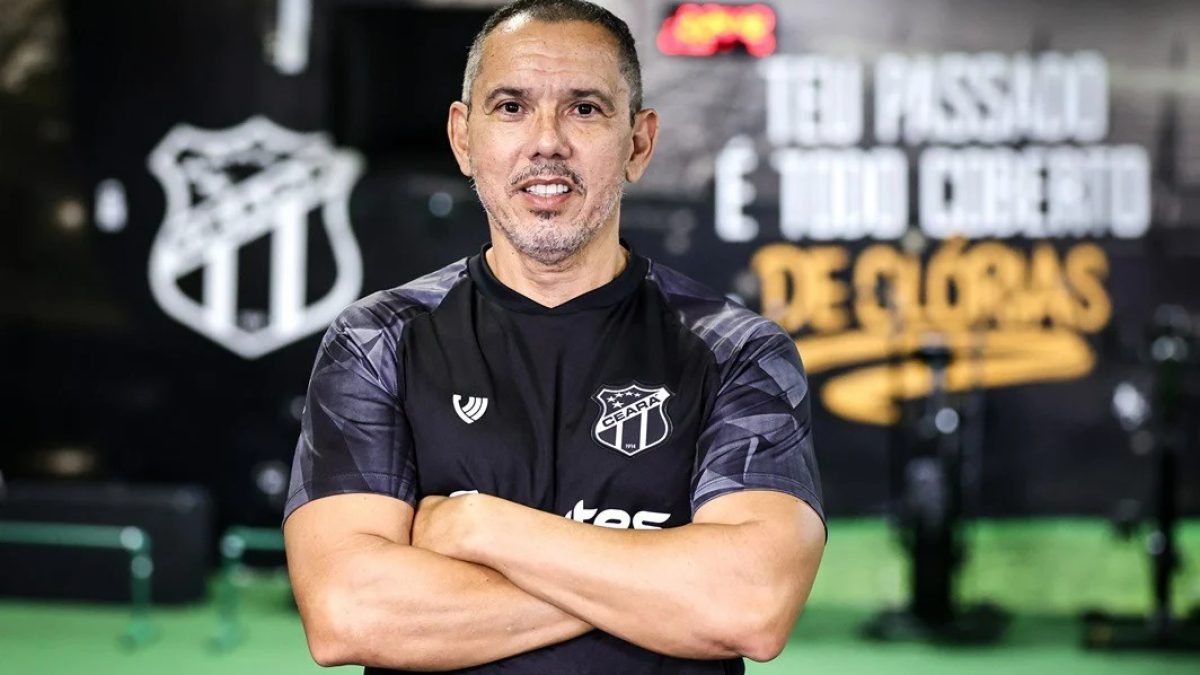 Ceará anuncia retorno de preparador físico Eduardo Ballalai