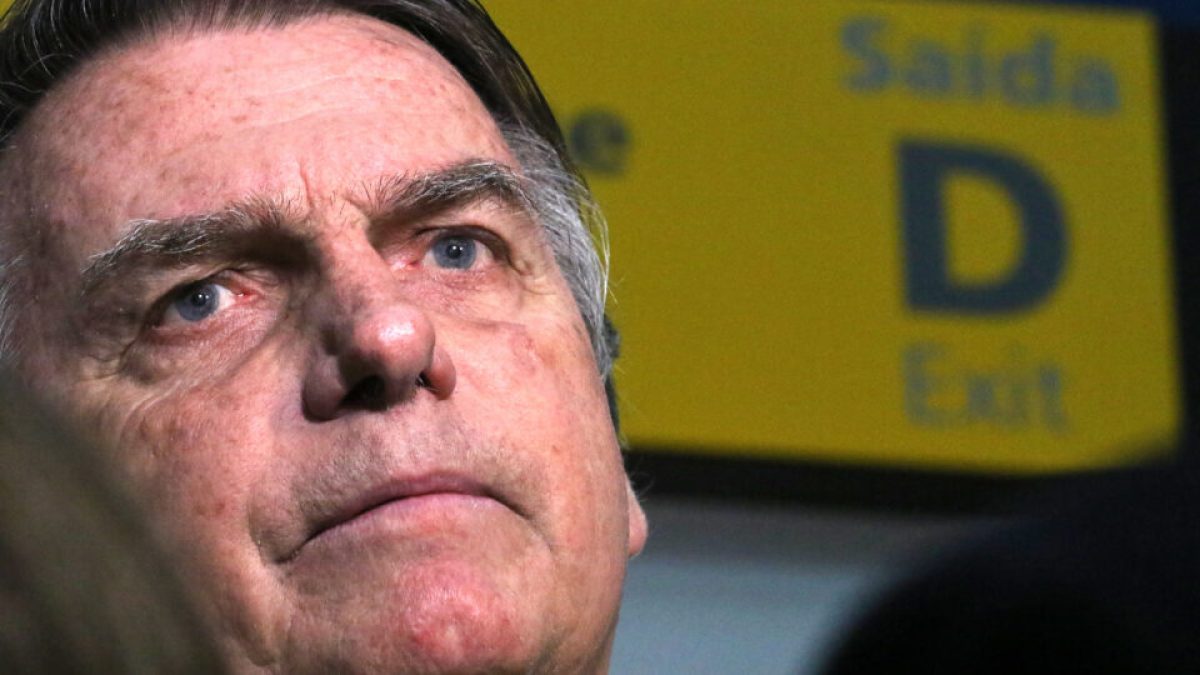 Defesa de Bolsonaro pede prorrogação da prisão domiciliar humanitária