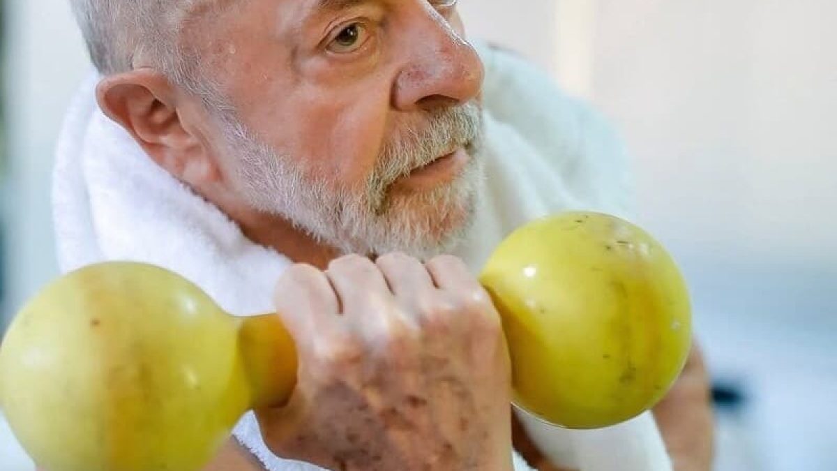 Lula retoma postagens de treinos físicos nas redes sociais