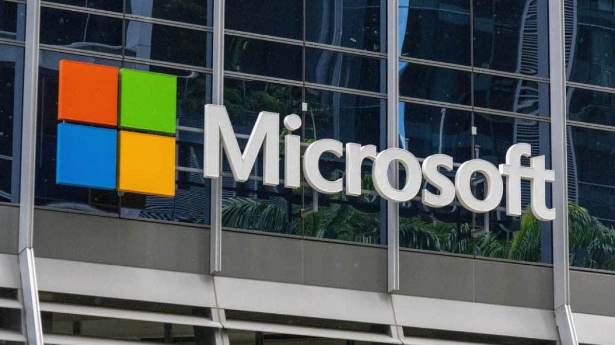 Quase 400 jornais processam OpenAI e Microsoft por treinar IA com textos jornalísticos sem autorização