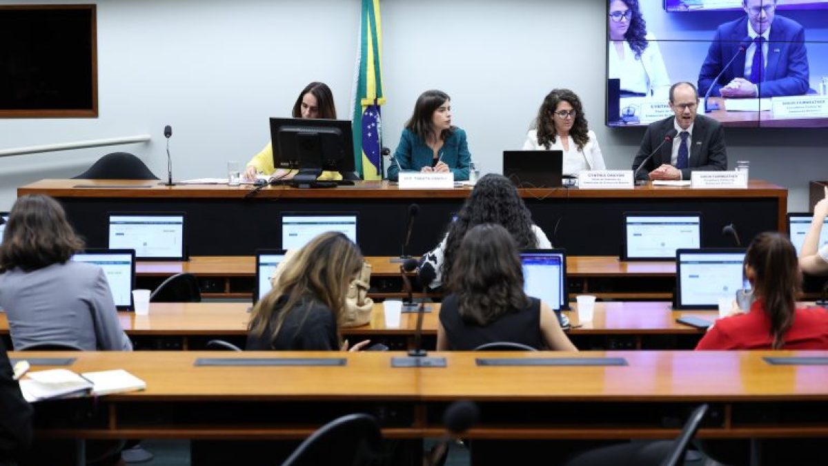 Relatório final sobre projeto que equipara misoginia ao racismo será apresentado na quarta-feira