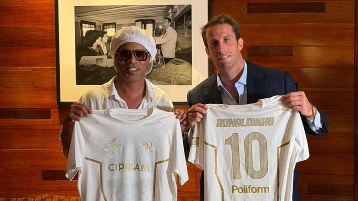 Clube da Série C da Itália anuncia acerto com Ronaldinho