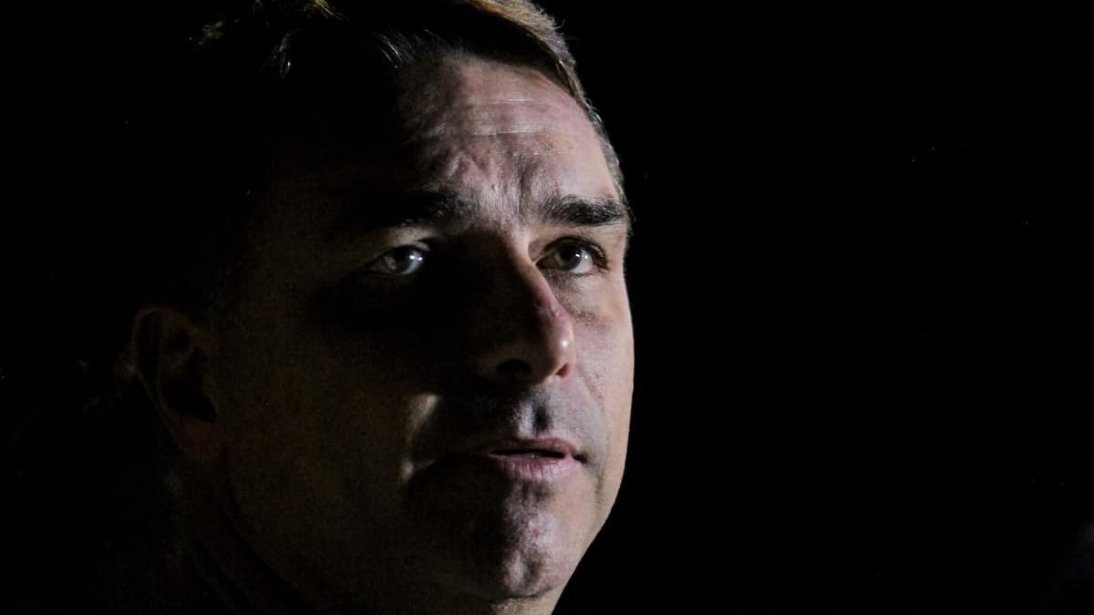 TCU arquiva pedido de Flávio Bolsonaro contra ex-nora de Lula por falta de indícios