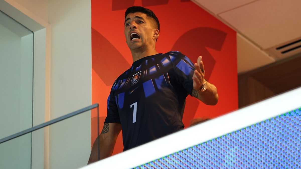 Suárez quebra silêncio na Copa, cita Uruguai devastado e lamenta situação: "Me sinto impotente"