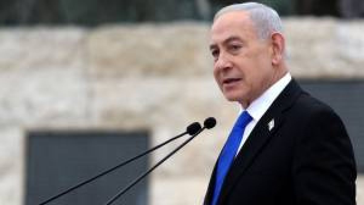 Israel atinge usina petroquímica iraniana após críticas de Trump