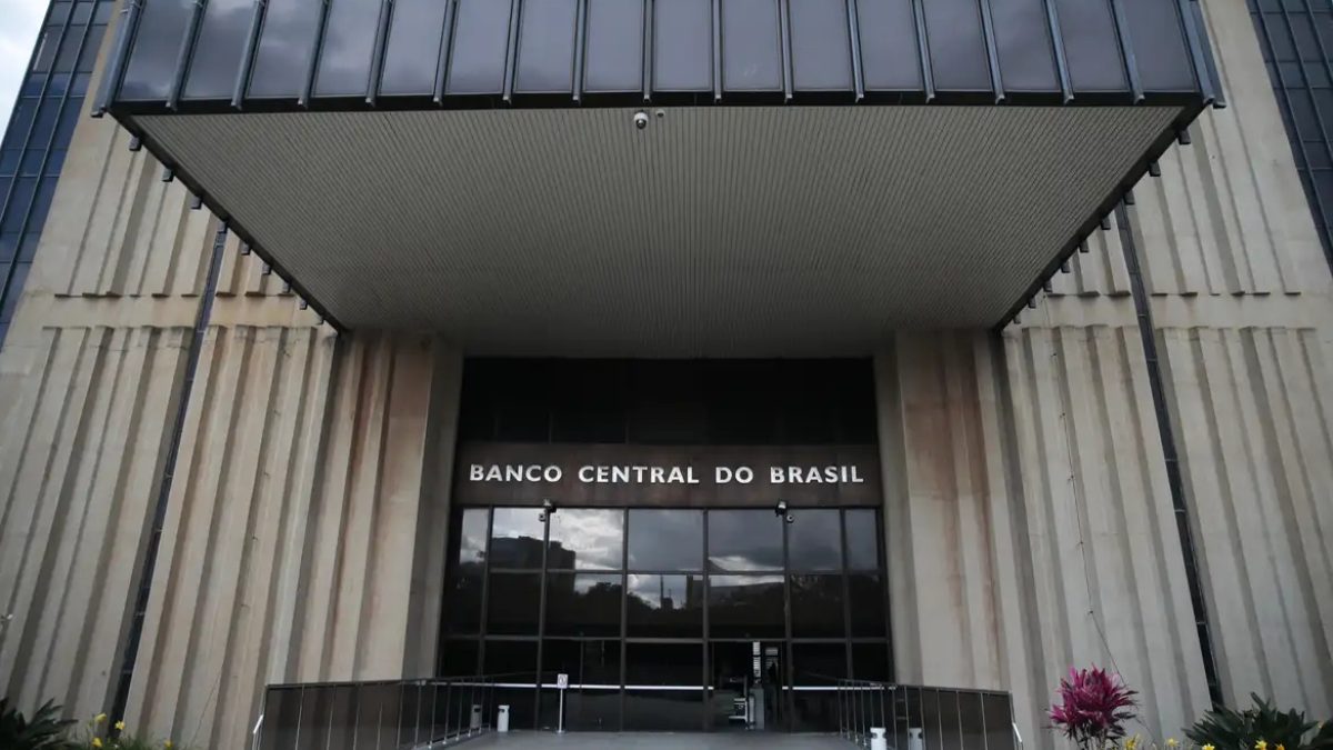 Copom reduz Selic para 14,25% ao ano em decisão unânime