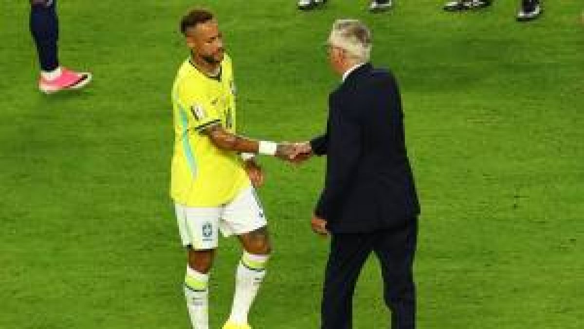 Ancelotti pede que Brasil mantenha a calma após retorno de Neymar e atuação de Vini