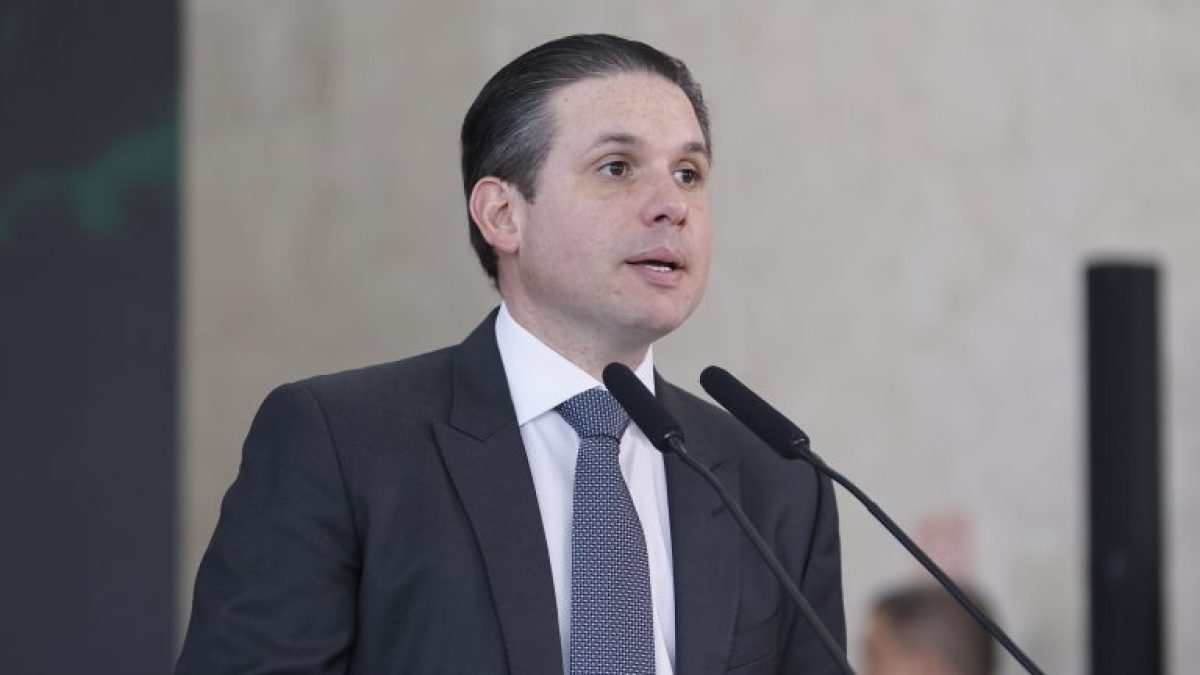 Hugo Motta defende democracia e cooperação global no Fórum de Lisboa