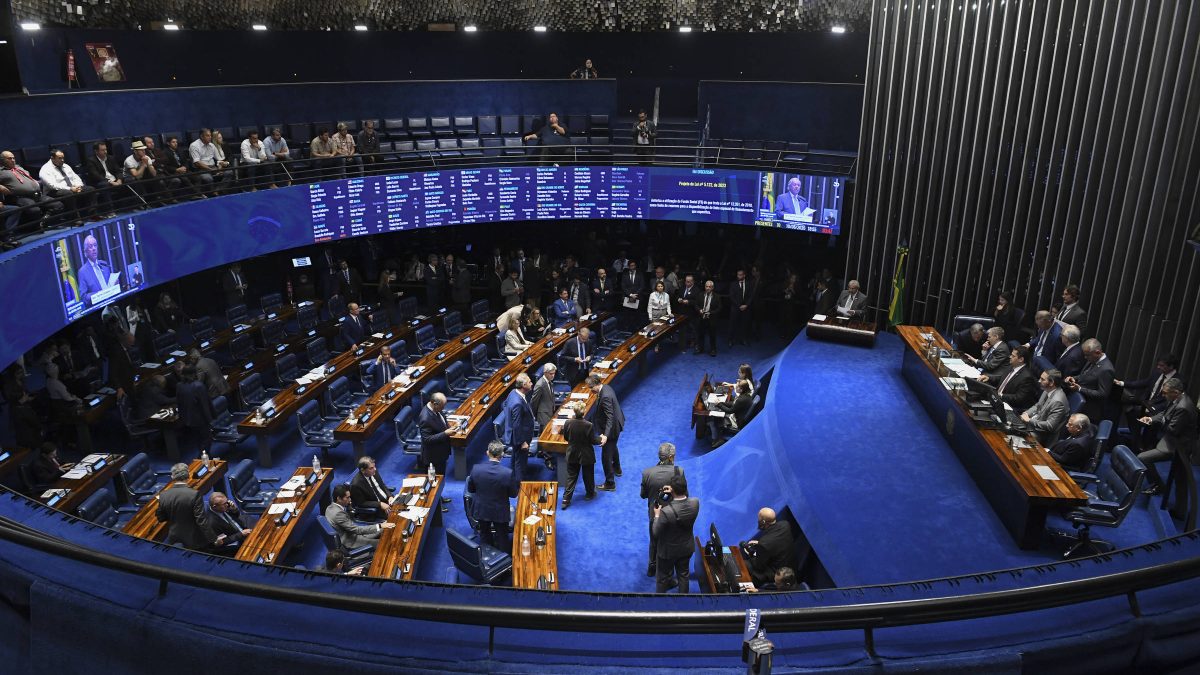 Pautas-bomba no Senado podem custar R$ 800 bilhões em 13 anos, aponta análise