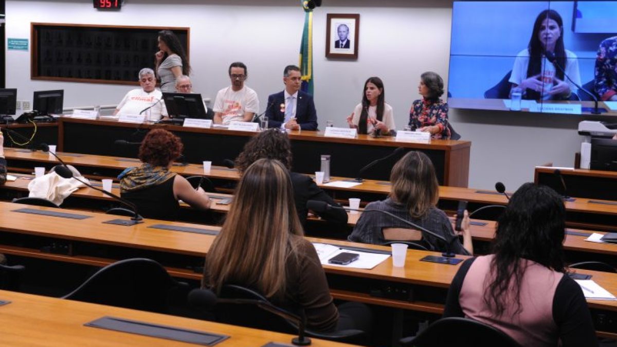 Apoio psicológico a vítimas de desastres climáticos é defendido em audiência na Câmara