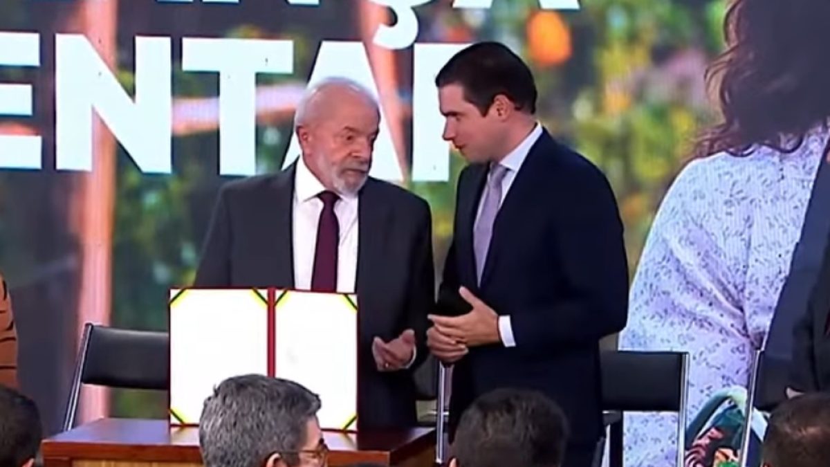 Hugo Motta deve barrar pautas-bomba do Senado a pedido de Lula, dizem fontes