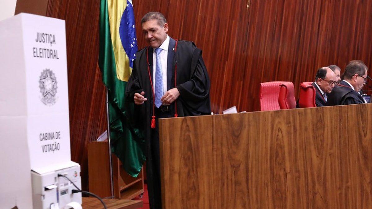 Nunes Marques cria comissão no TSE para regulamentar uso de inteligência artificial nas eleições