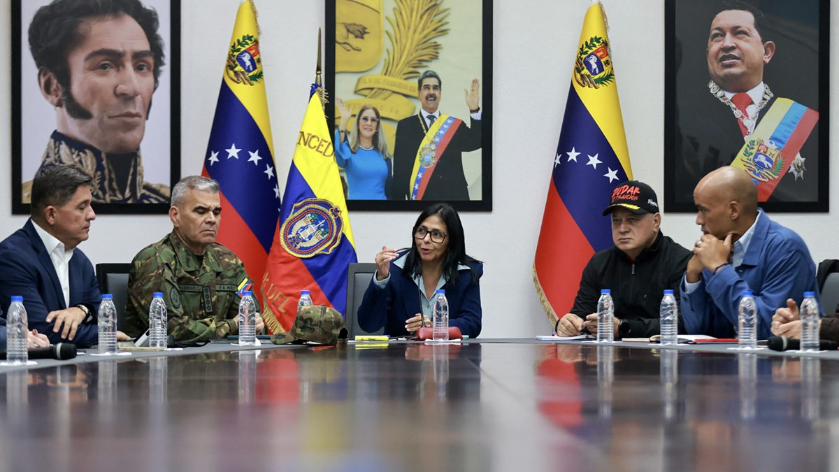 Governo Lula planeja missão comercial à Venezuela após prisão de Maduro