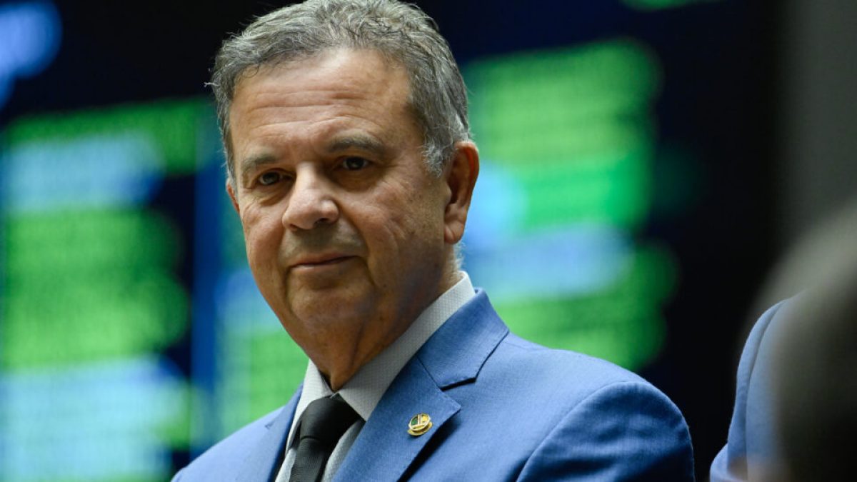Proposta de Marinho inclui negociação da jornada como direito