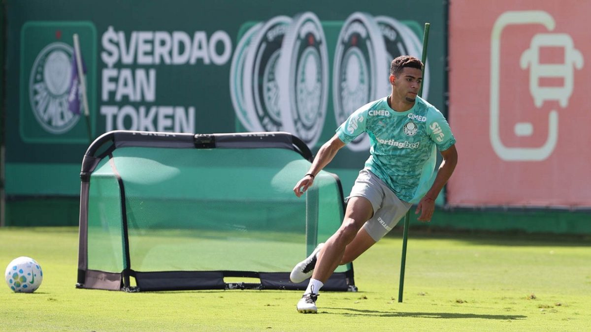 Arthur se reapresenta ao Palmeiras e aumenta lista de jogadores que voltam antes de data estipulada