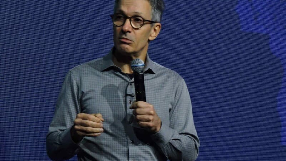 Zema diz que programas sociais estão criando "geração de imprestáveis"
