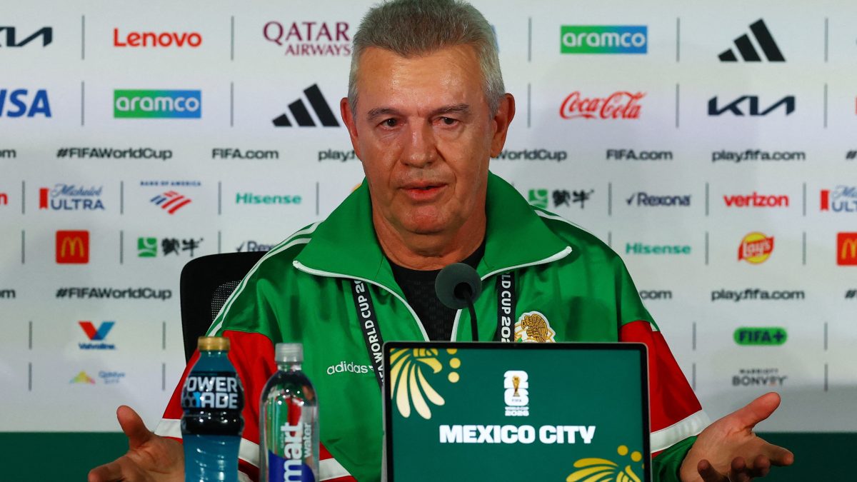 Técnico do México poupará titular contra República Tcheca e despista sobre Ochoa: "Não me perguntem"