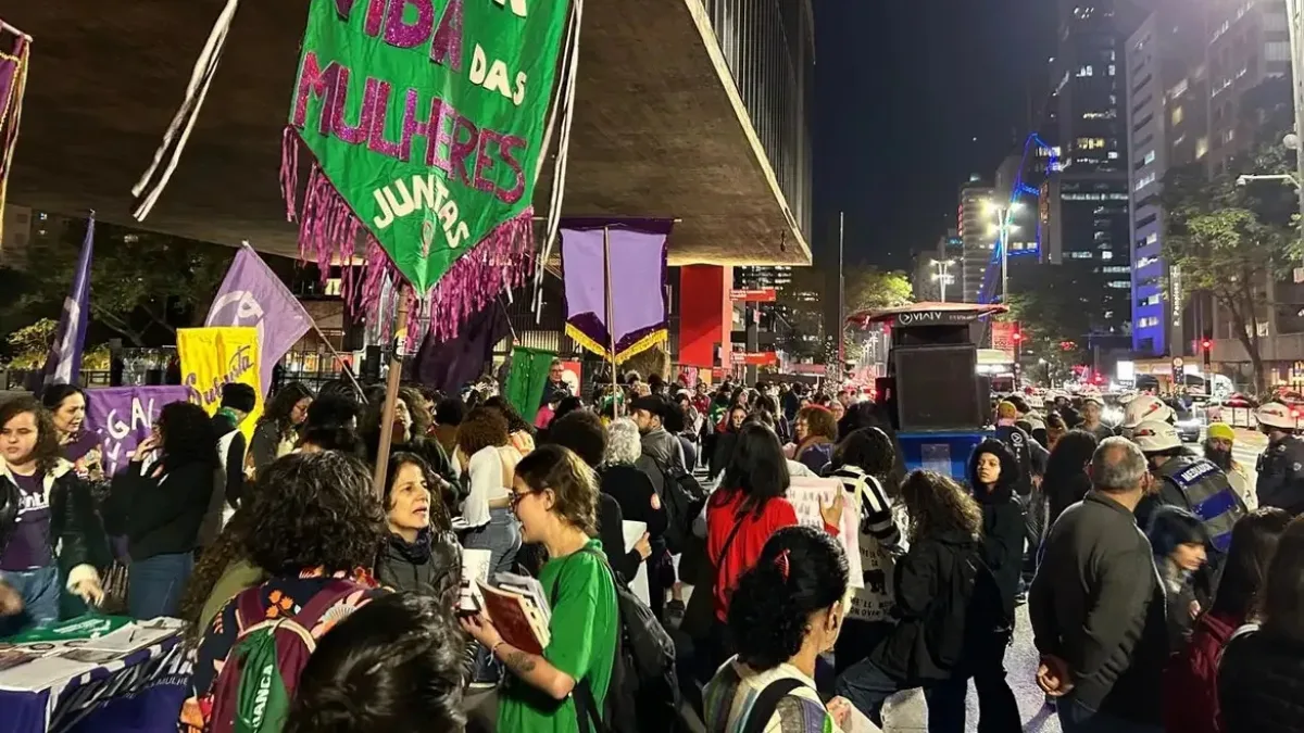 Manifestação na Paulista pede manutenção de resolução sobre aborto legal para crianças vítimas de estupro
