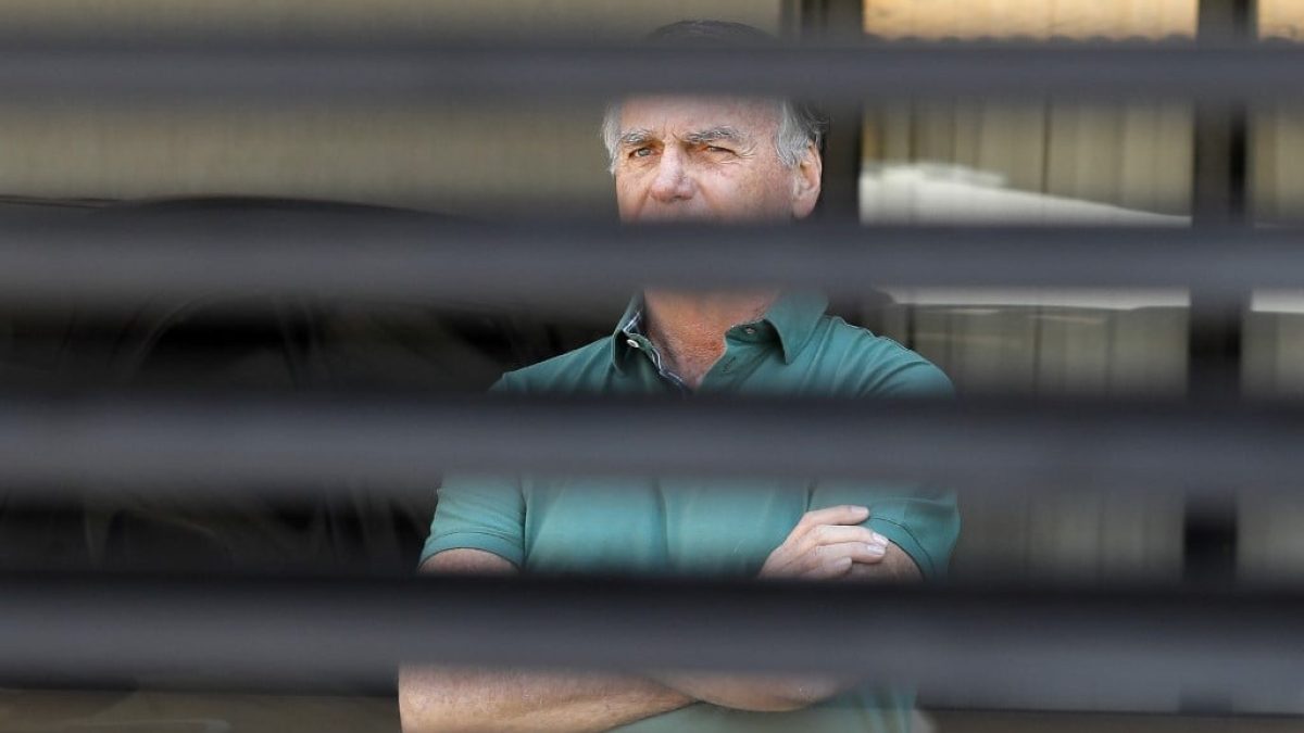 PGR quer aguardar apuração sobre arma para opinar sobre prisão domiciliar de Bolsonaro