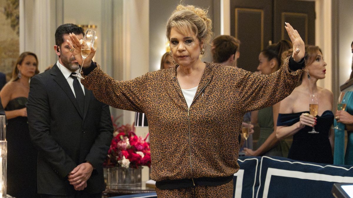Isabel Teixeira se destaca como vilã em nova novela das seis