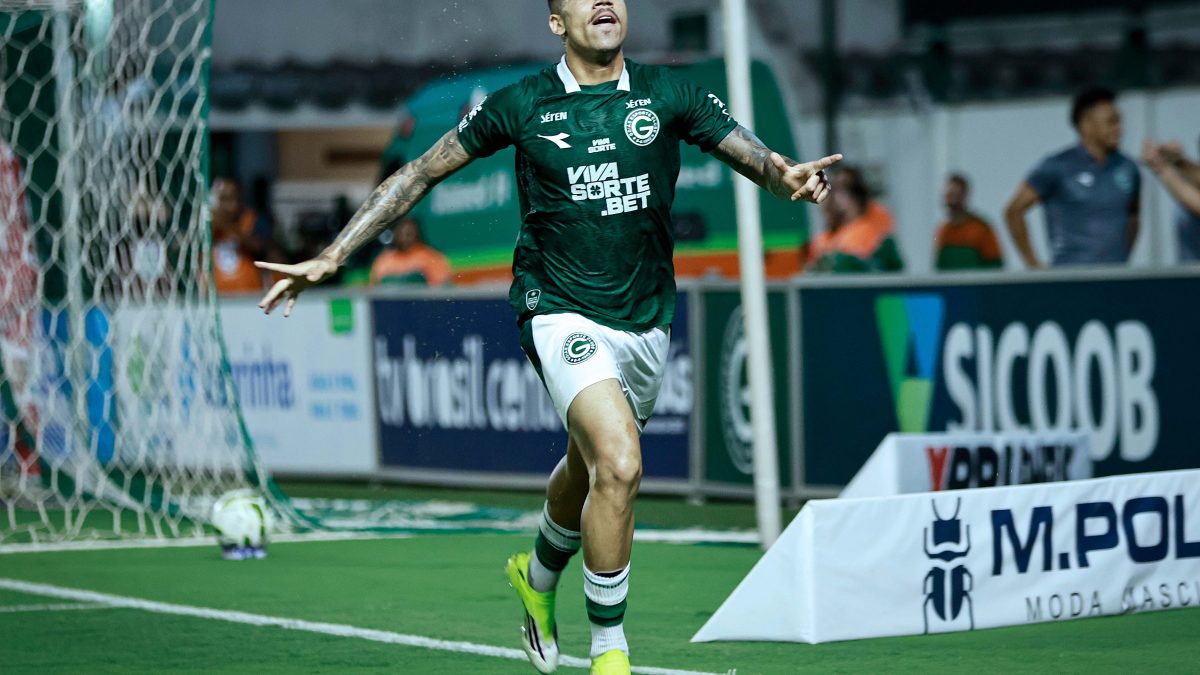 Grêmio faz proposta ao Goiás por lateral-direito Diego Caito
