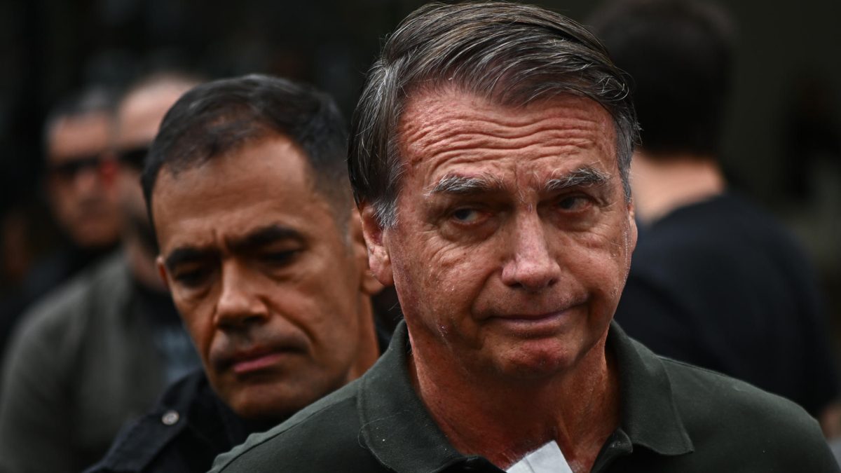 Polícia Civil do DF abre inquérito sobre arma de Bolsonaro apreendida em blitz