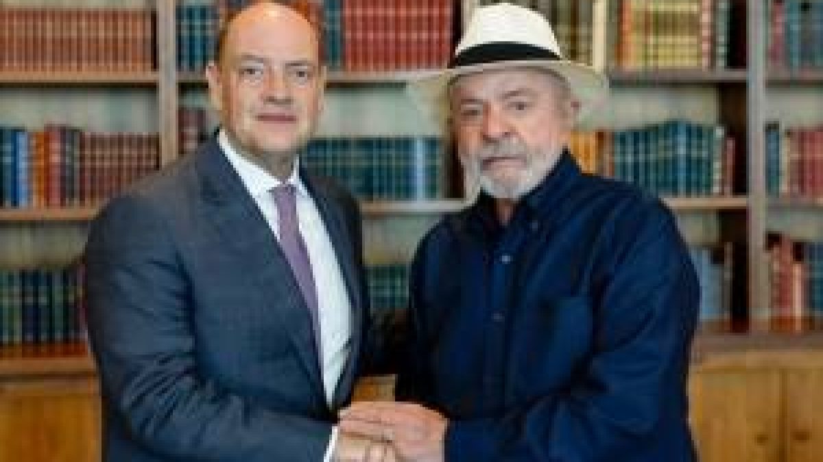 Lula e governador em exercício Ricardo Couto assinam adesão do Rio ao Propag