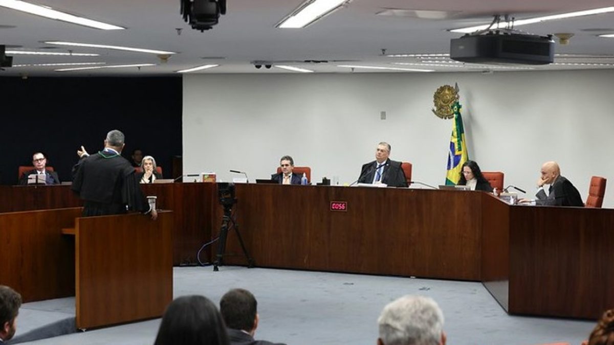 STF condena Eduardo Bolsonaro por coação processual em decisão unânime
