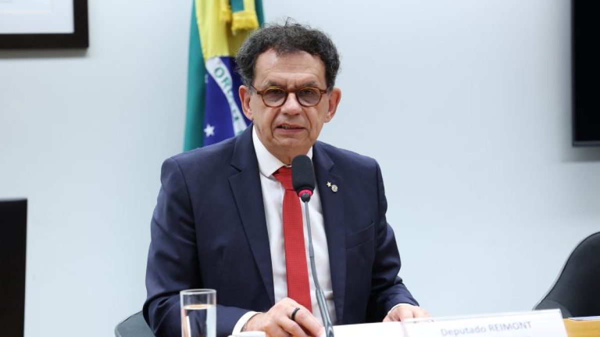 Comissão aprova política nacional para população em situação de rua e endurece punição contra aporofobia