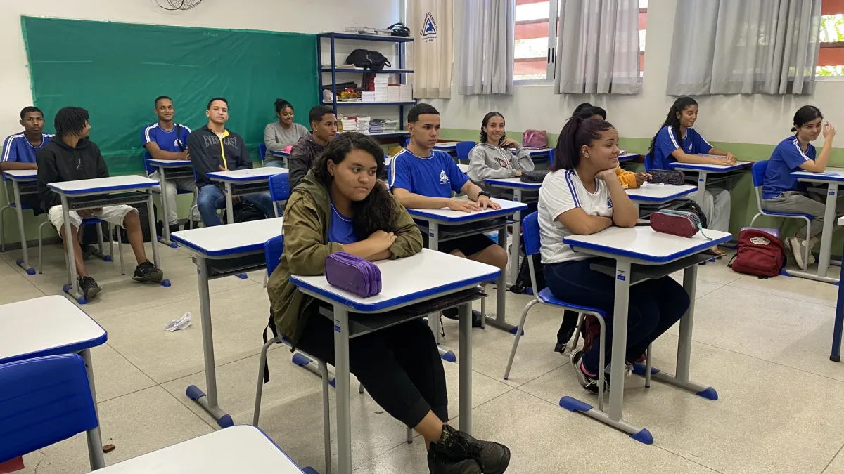 Estudo aponta que 53 mil jovens estão fora da escola em Minas Gerais