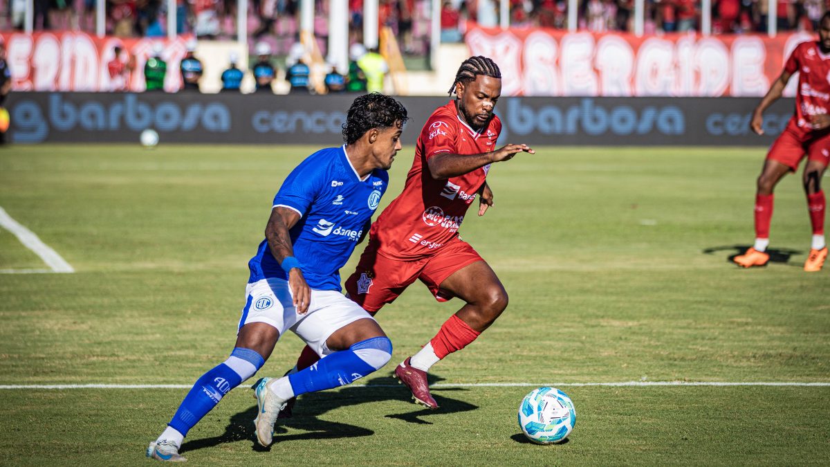 Confiança anuncia saída de dois jogadores do elenco