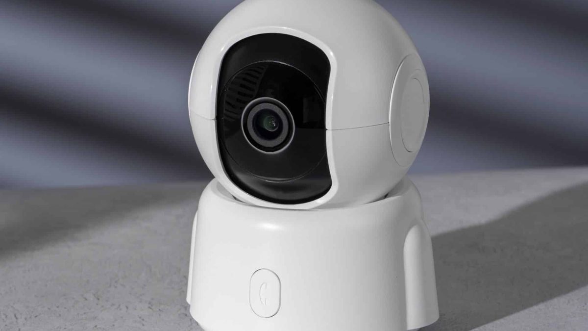 Qual a melhor câmera de segurança para sua casa: fixa, 360° interna ou 360° externa?
