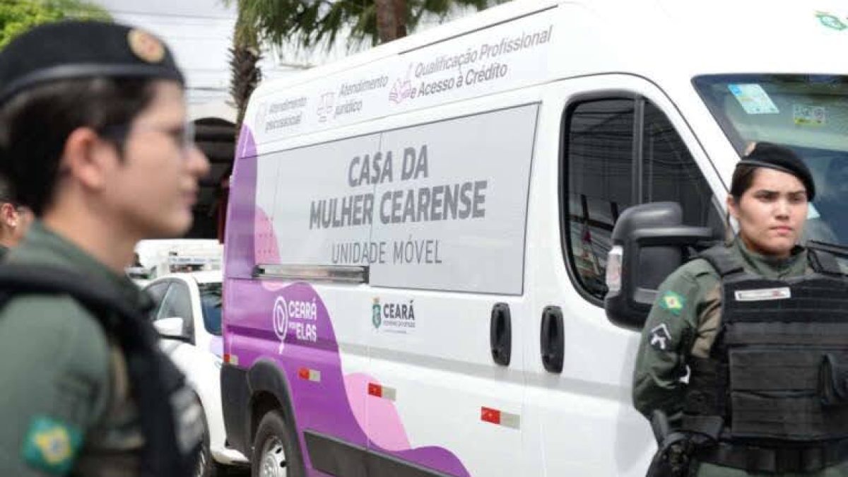 Governo do Ceará realiza ação contra violência de gênero em amistoso da Seleção Feminina no Castelão