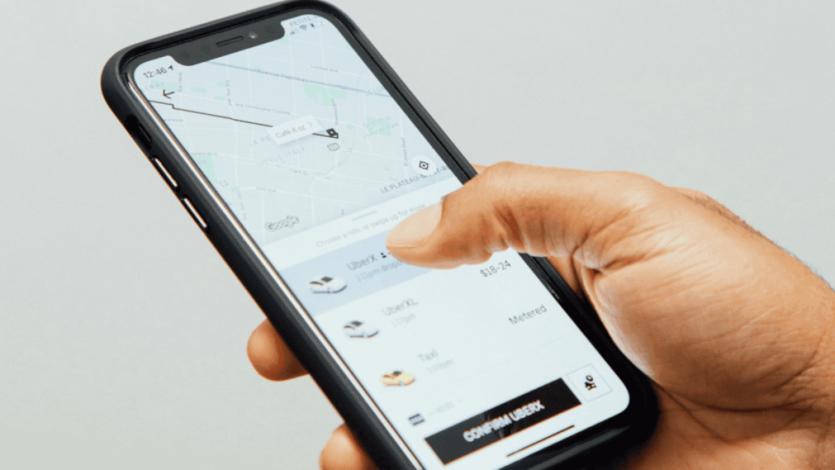 Uber muda critérios de veículos aceitos no Black e Comfort a partir de 2027