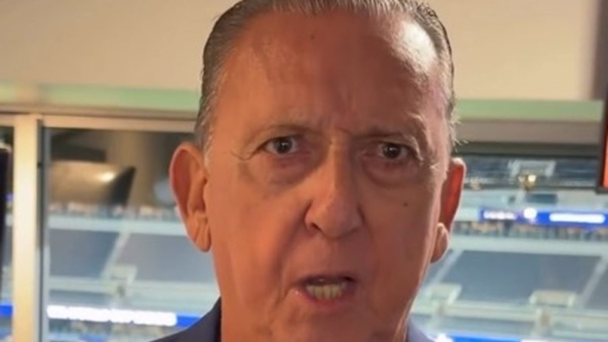 “Sentado não dá para ver o campo”: Galvão e Everaldo Marques detonam estrutura da Copa nos EUA
