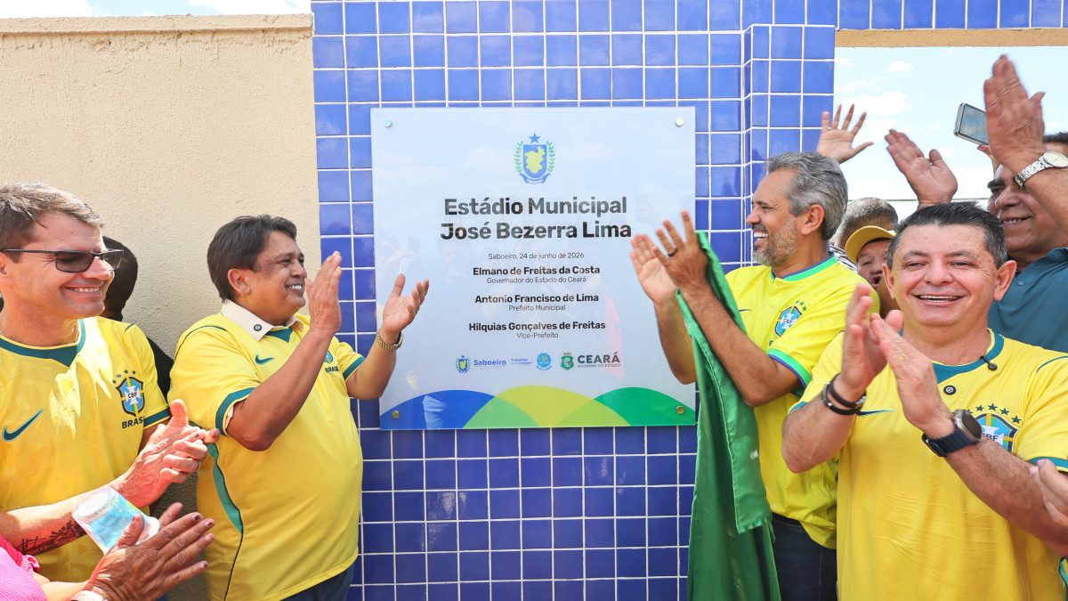 Governo do Ceará e Prefeitura inauguram primeiro estádio de Saboeiro