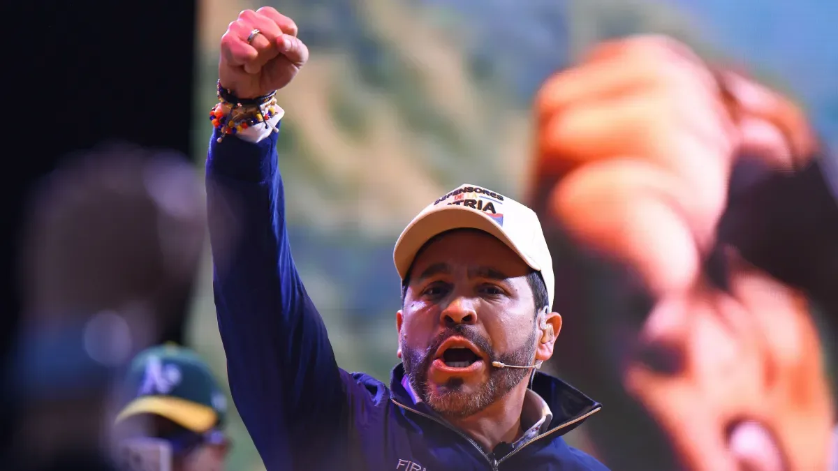 Candidato colombiano promete bases americanas e dolarização e diz ter votado em Trump