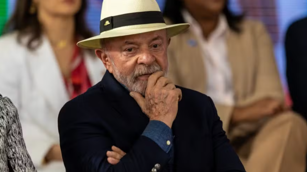 Lula vai ao G7 em meio a ameaça de tarifa dos EUA e tensões com Trump