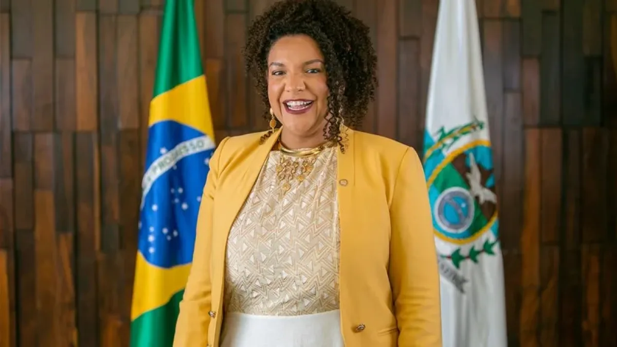 Renata Souza protocola nova denúncia de violência política contra Rodrigo Amorim na Alerj