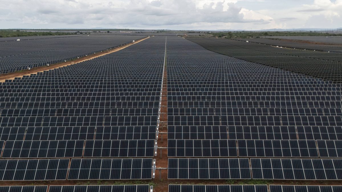 Preparo global para energia limpa registra maior queda em década, aponta Fórum Econômico Mundial